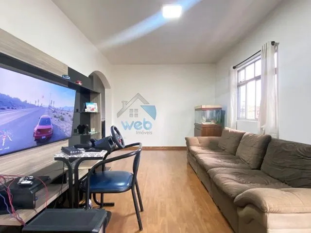 Imagem 2: Sobrado de esquina no Fazendinha, 3 quartos, suite, sala ampla, localização