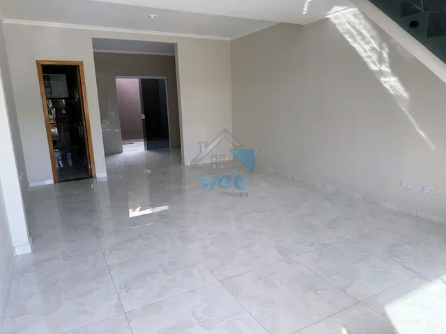 Imagem 12: Sobrados à venda na região do bairro Vitoria Regia, com três dormitórios, sala ampla
