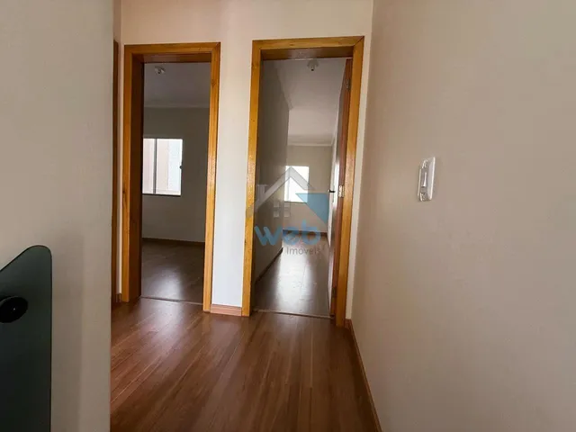 Imagem 4: Sobrados à venda na região do bairro Vitoria Regia, com três dormitórios, sala ampla