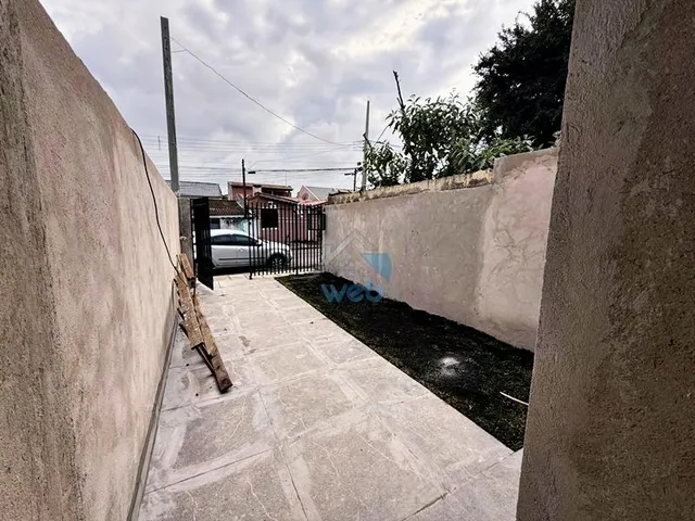 Imagem 6: Casas com dois quartos à venda na região do Tatuquara, próximo à Rua Marcos Bertoldi