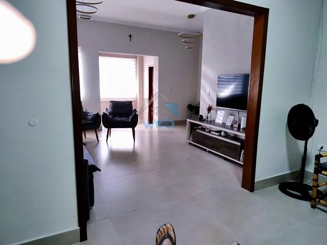 Imagem 9: Casa à venda no bairro Fazendinha, quatro quartos, sala, espaço externo, churrasqueira