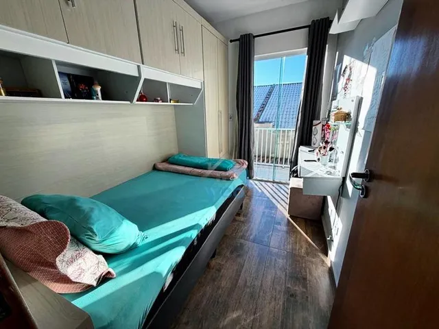 Imagem 11: Sobrados à venda na região do bairro Vitoria Regia, três dormitórios, suíte, sala