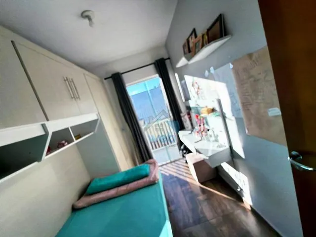 Imagem 15: Sobrados à venda na região do bairro Vitoria Regia, três dormitórios, suíte, sala