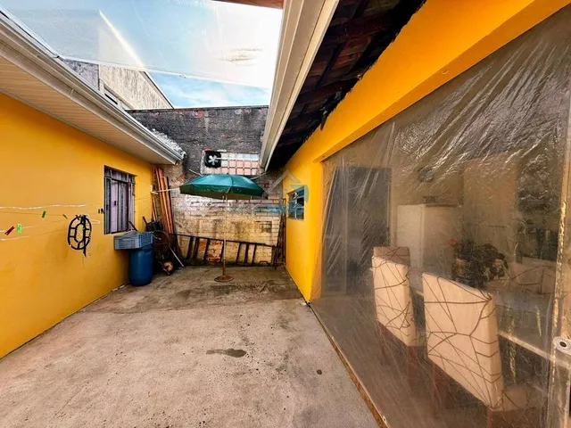 Imagem 3: Casa térrea para venda, dois quartos, sala, cozinha, na região do Vitória Régia, no