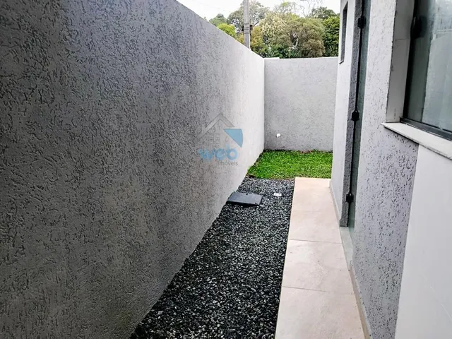 Imagem 2: Sobrados à venda na região do Rio Bonito, no Bairro Campo de Santana, com três