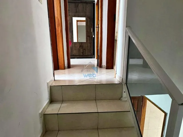 Imagem 3: Sobrados à venda na região do bairro Vitoria Regia, dois dormitórios, sala ampla