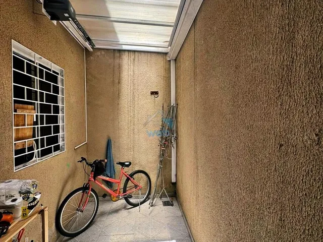 Imagem 2: Sobrados à venda na região do bairro Vitoria Regia, dois dormitórios, sala ampla