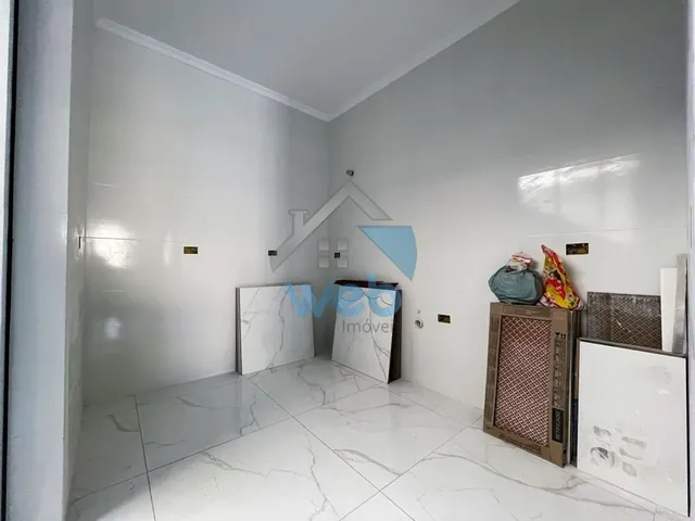 Imagem 9: Sobrado, três quartos, sala, edicula com churrasqueira, ótima localização