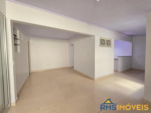 Imagem: Casa em Guará II, Brasília - 2 Quartos