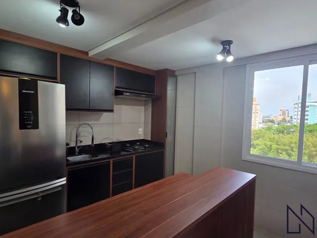 Imagem 11: Apartamento semimobiliado com 2 dormitórios, suíte e garagem para 2 carros no Lo
