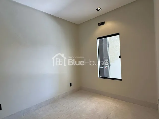 Imagem 3: Casa de 3 Quartos sendo 1 Suíte, em alto padrão de acabamento no Vila Oliveira
