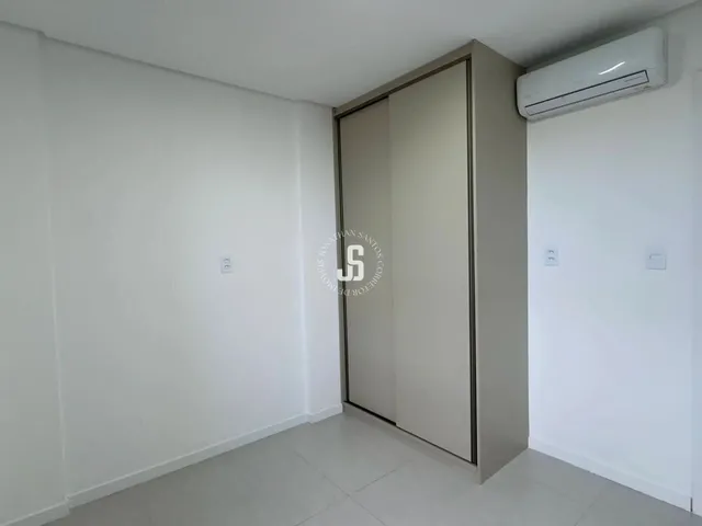 Imagem 2: Apartamento 2 Suítes à Venda no Bauen, 70m², Nascente, Semimobiliado e 2 Vagas