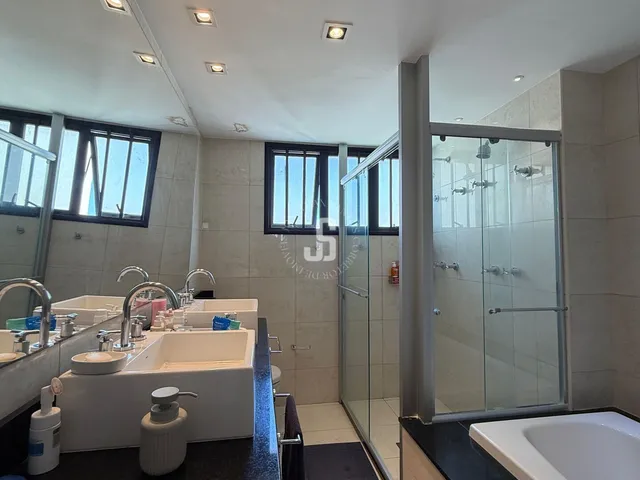 Imagem 6: Apartamento 4 Suítes à Venda no Horto Florestal, 206m², Nascente, Andar Altíssimo e 4