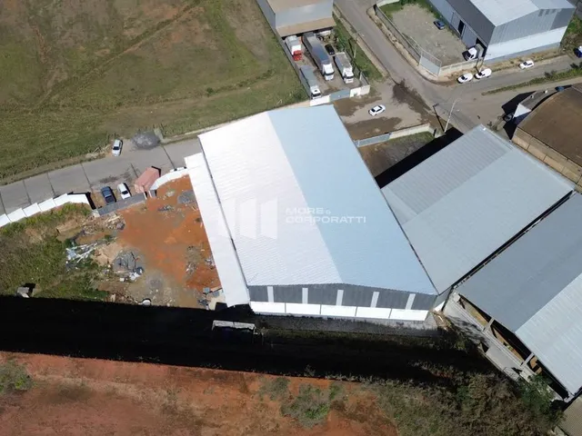Imagem: Galpão Comercial - 1300 m² - Colina