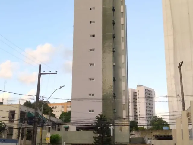 Imagem: O apartamento possui 3 Dormitórios, 1 Suíte, 2 Banheiros,