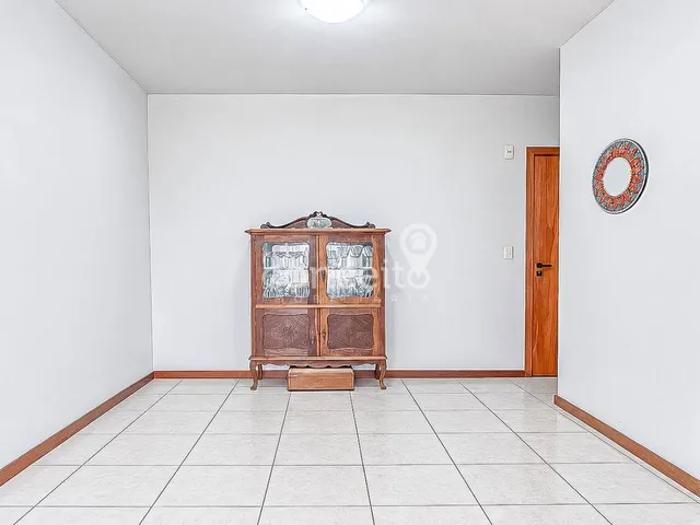 Imagem 13: Apartamento 3 dormitórios sendo 1 suíte e 2 vagas no Bairro Água Verde