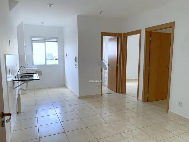 Imagem: O apartamento possui 2 Dormitórios, 1 Banheiro, 1 Vaga na