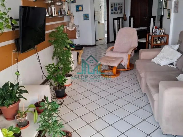 Imagem: O apartamento possui 3 Dormitórios, 1 Suíte, 2 Banheiros,