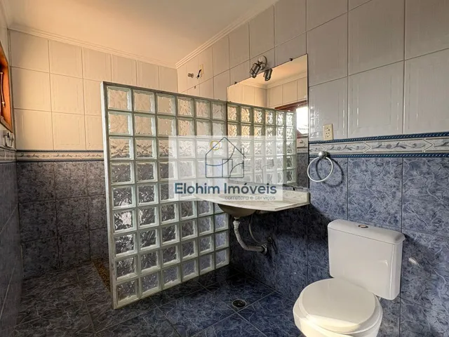 Imagem 2: CASA À VENDA Casa com 4 dormitórios