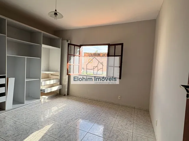 Imagem 10: CASA À VENDA Casa com 4 dormitórios