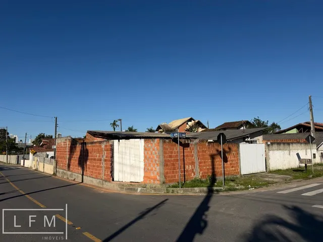 Imagem: Terreno de esquina em Balneário Piçarras