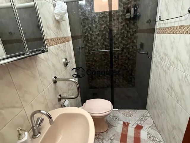 Imagem 2: CASA IMPONENTE À VENDA | 4 QUARTOS | 2 SUÍTES | 8 VAGAS