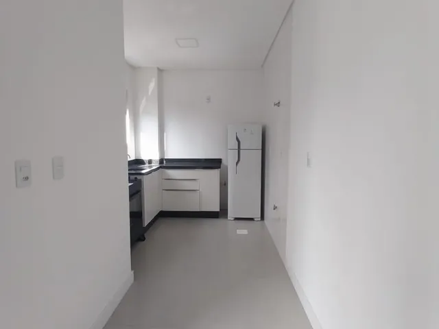 Imagem 14: Apartamento à venda com 2 dormitórios, sendo 1 suíte na Meia Praia em Itapema/SC