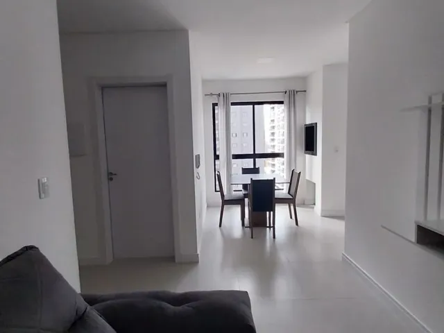 Imagem 15: Apartamento à venda com 2 dormitórios, sendo 1 suíte na Meia Praia em Itapema/SC