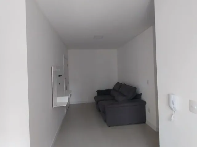 Imagem 13: Apartamento à venda com 2 dormitórios, sendo 1 suíte na Meia Praia em Itapema/SC