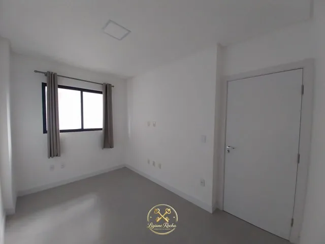 Imagem 9: Apartamento à venda com 2 dormitórios, sendo 1 suíte na Meia Praia em Itapema/SC