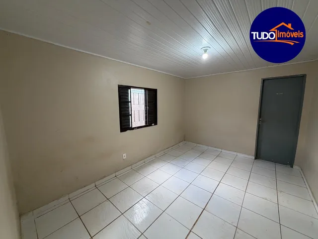 Imagem 3: Casa para locação no bairro Santa Maria em Brasília-DF: 3 quartos, 1 banheiro, 1 vaga