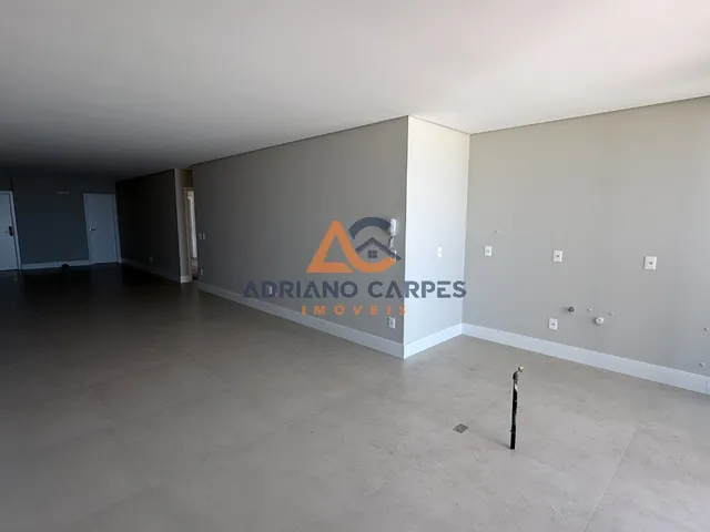 Imagem 2: Apartamento 03 Suítes Frente Mar na Praia de Gravatá em Navegantes. Residencial Tourmaline. Adriano Carpes Imóveis Vende
