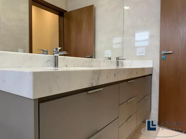 Imagem 2: Linda casa nova alto padrão para venda na Vila do Golfe no charmoso Cond Quinta dos