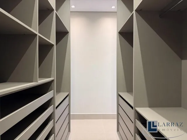 Imagem 10: Linda casa nova alto padrão para venda na Vila do Golfe no charmoso Cond Quinta dos