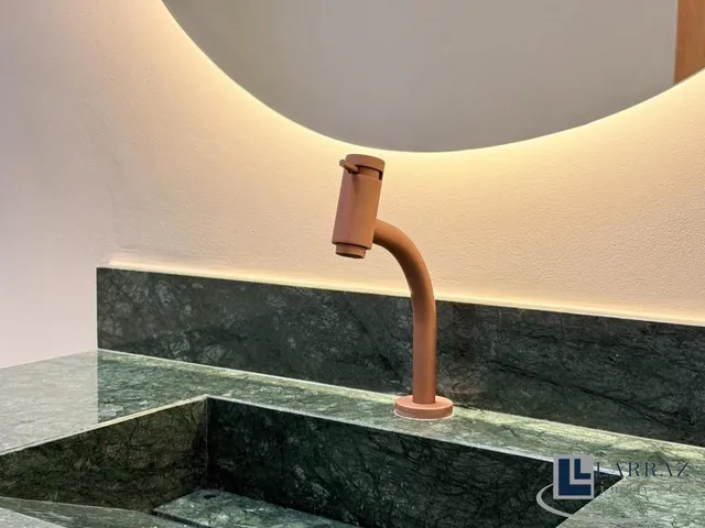 Imagem 7: Linda casa nova alto padrão para venda na Vila do Golfe no charmoso Cond Quinta dos