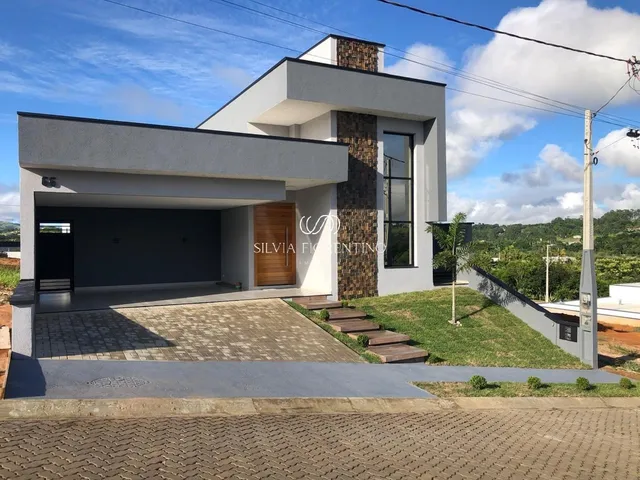 Imagem: A casa possui 3 Dormitórios, 1 Suíte, 2 Banheiros, 1 Vaga