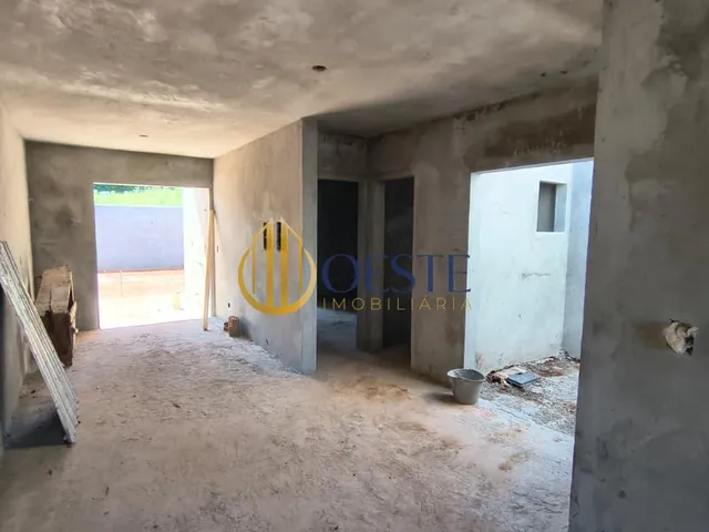 Imagem 3: Casa com 1 Suíte, 2 Dormitórios e 2 Vagas no Jardim Veredas