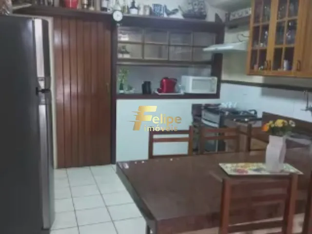 Imagem 4: BELÍSSIMA CASA COM 04 QUARTOS E TRÊS BANHEIROS, EXCELENTE LOCALIZAÇÃO, À VENDA NA