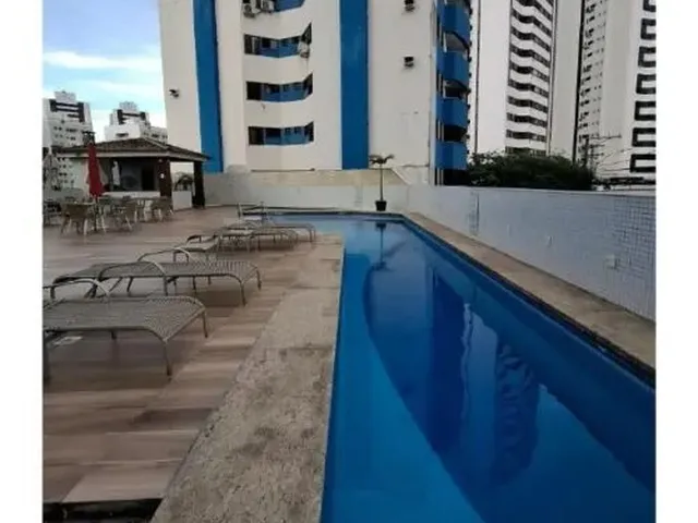 Imagem 4: Alugo Apartamento no Imbui com 2/4, 1 suíte, varanda vista mar, armários, ar, 2 vagas