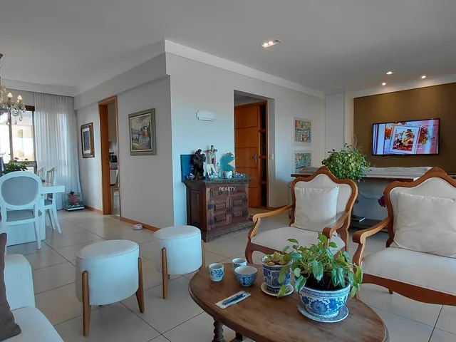Imagem 2: Apartamento para locação no Horto Florestal com 170m², 4 quartos, 3 suítes, varanda