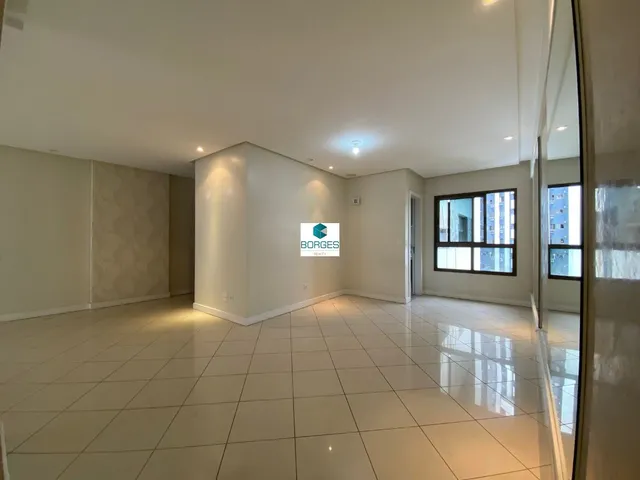 Imagem 2: Apartamento à venda na Pituba com 175m², 4 quartos sendo 3 suítes, 2 salas e 2 vagas