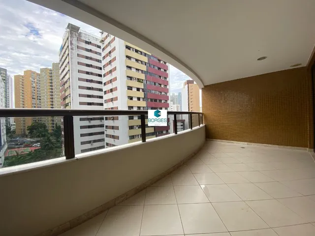 Imagem 4: Apartamento à venda na Pituba com 175m², 4 quartos sendo 3 suítes, 2 salas e 2 vagas