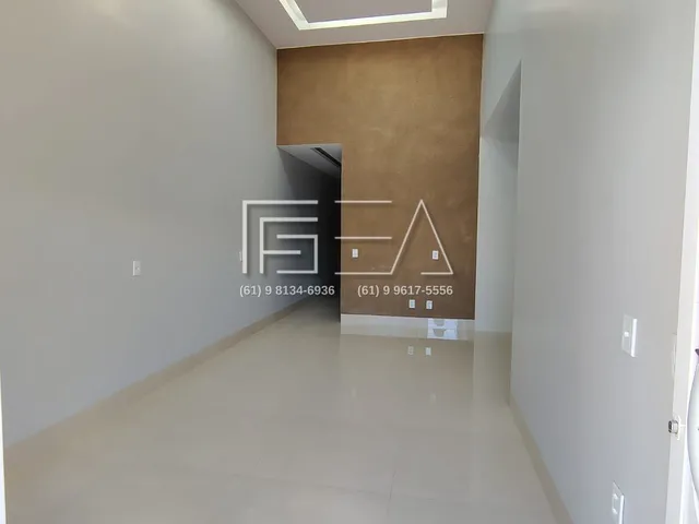 Imagem 2: CASA À VENDA Casa com 4 dormitórios