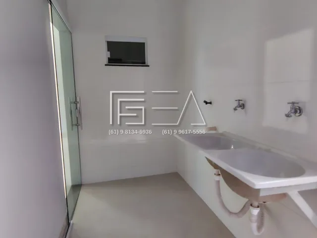 Imagem 8: CASA À VENDA Casa com 4 dormitórios