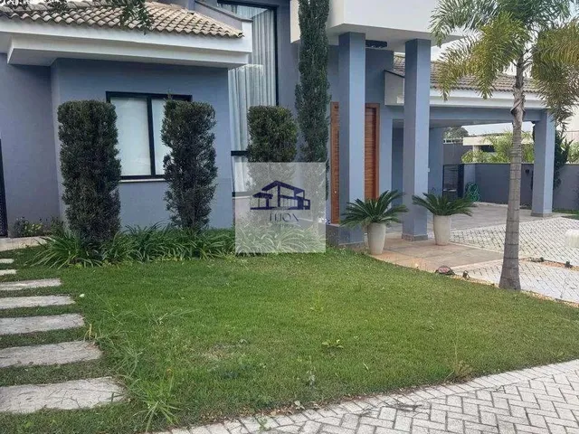 Imagem: A casa em condomínio possui 3 Dormitórios, 3 Suítes, 3