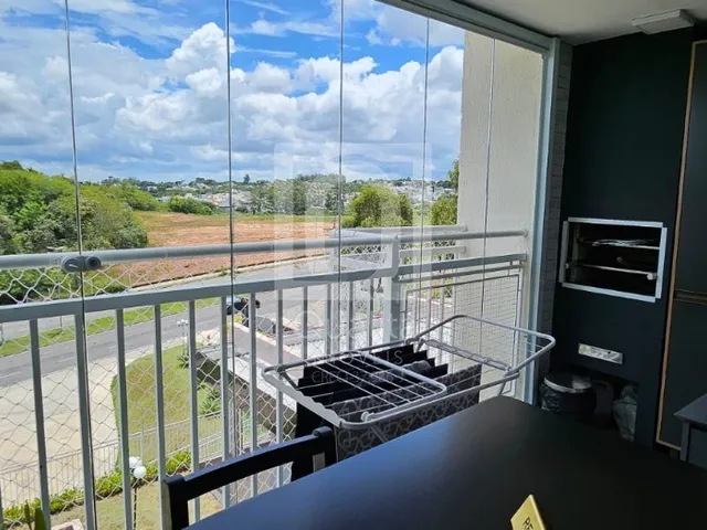 Imagem: O apartamento possui 2 Dormitórios, 1 Suíte, 1 Banheiro,