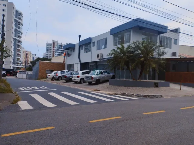 Imagem 7: Alugo sala comercial, com 39m², 10 vagas de estacionamento rotativo, próximo Avenida