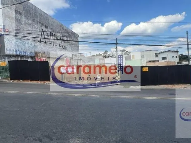 Imagem: O terreno possui 1.055m² de Área e está localizado em