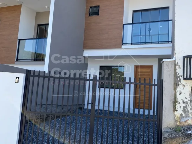 Imagem: Casa à venda no bairro Limeira Baixa