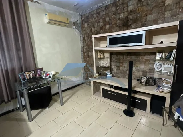 Imagem 4: Casa de Esquina Térrea com piscina à Venda em Campo Grande